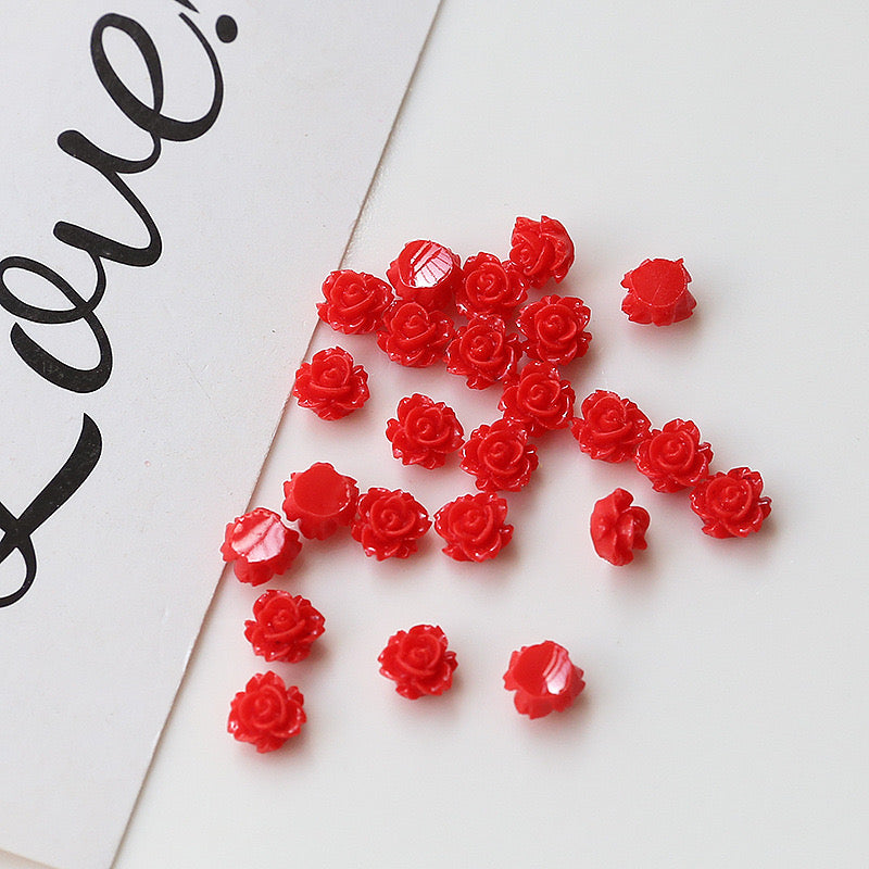 A0019 4MM Tiny Flower (camellia) Resin Charms