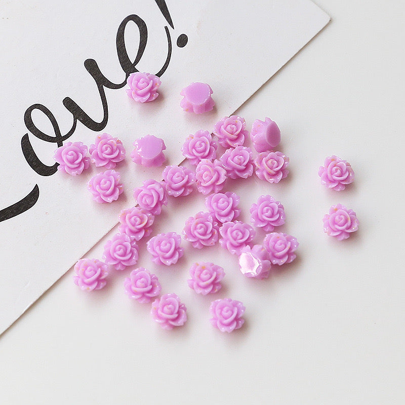 A0019 4MM Tiny Flower (camellia) Resin Charms