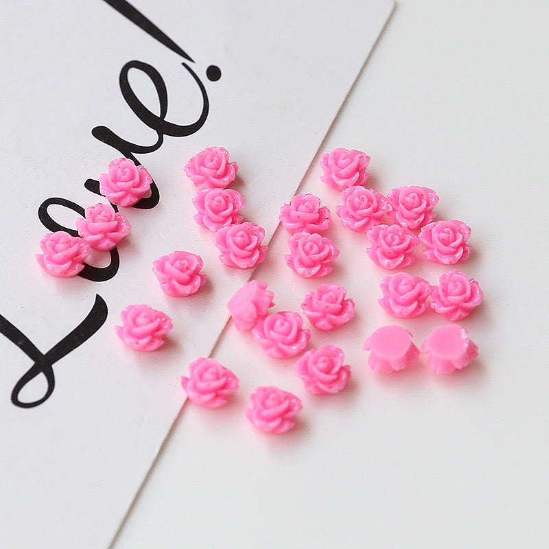 A0019 4MM Tiny Flower (camellia) Resin Charms