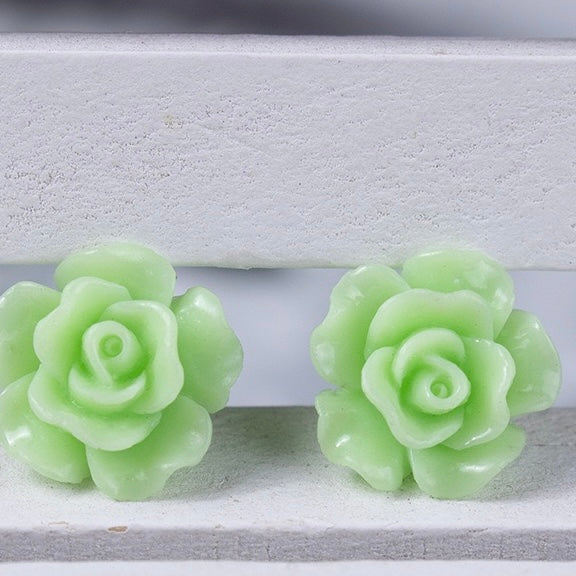 A0019 4MM Tiny Flower (camellia) Resin Charms