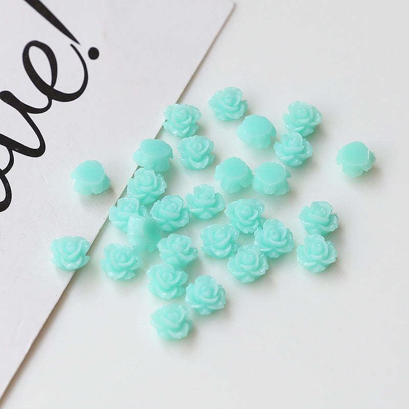 A0019 4MM Tiny Flower (camellia) Resin Charms